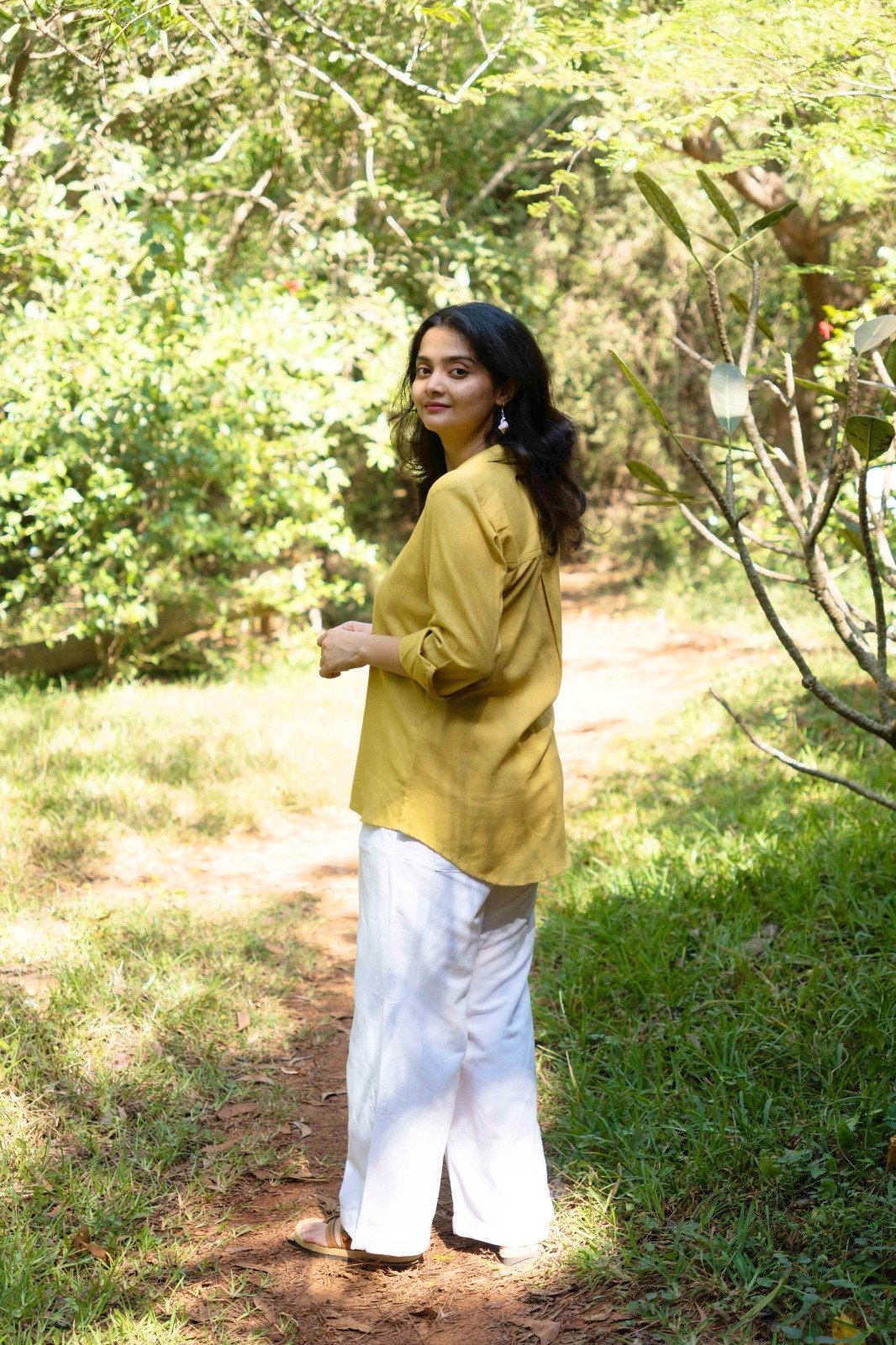 Rewa- Comfy Popover Shirt | Naturally Dyed | Organic Cotton - Image 2